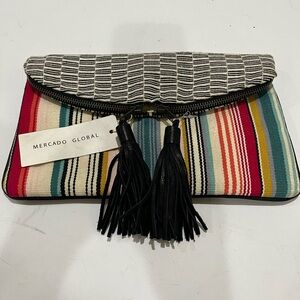 Global Market hand back hand made